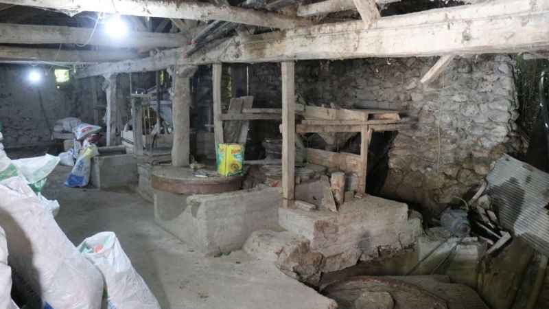 Taraklı'daki su değirmeni 4 asırdır hizmet veriyor