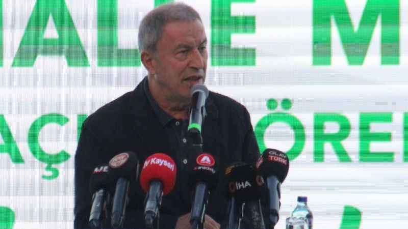 Hulusi Akar: "Teröristlerin hiçbir şekilde yaşama şansı yok. Ya adalete teslim olacaklar ya da yok olup gidecekler"