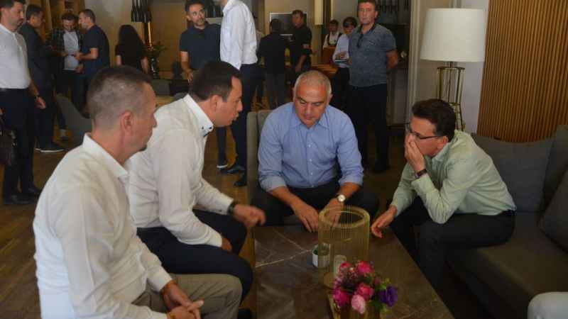 Turizm Bakanı Ersoy, Korkuteli’de muhtarları dinledi