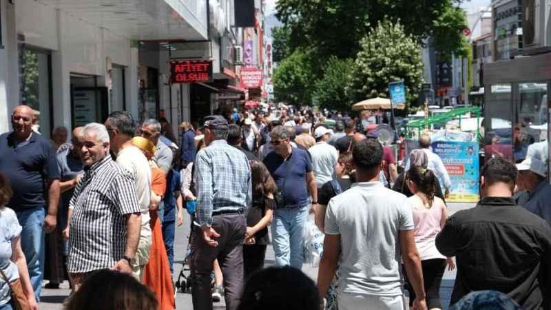 Türkiye'de geçen yıl 2,8 milyon kişi iller arasında göç etti