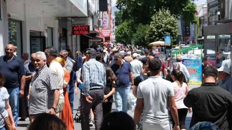 Türkiye'de geçen yıl 2,8 milyon kişi iller arasında göç etti