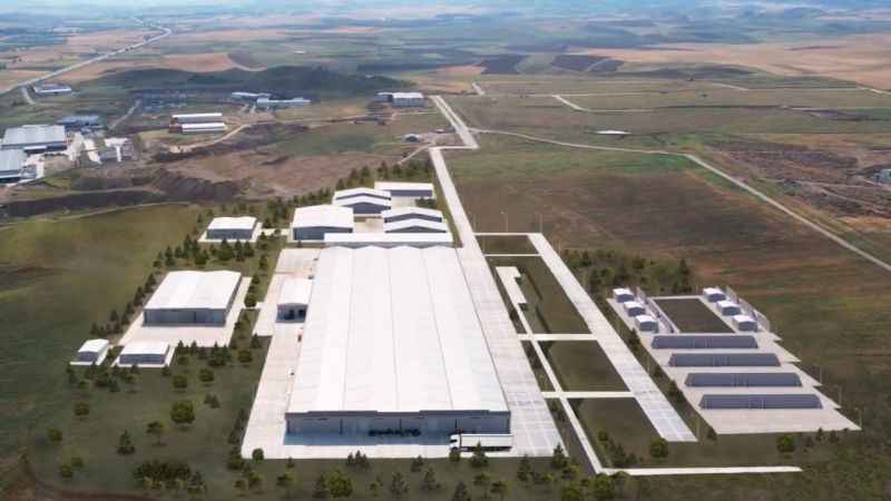 Türkiye'nin en büyük fişek fabrikası açılış için gün sayıyor