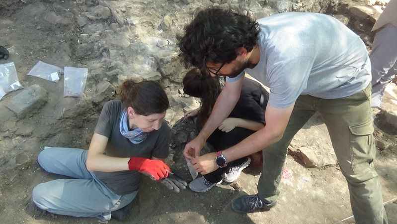 Toprağın altından bin 700 yıllık villa çıktı