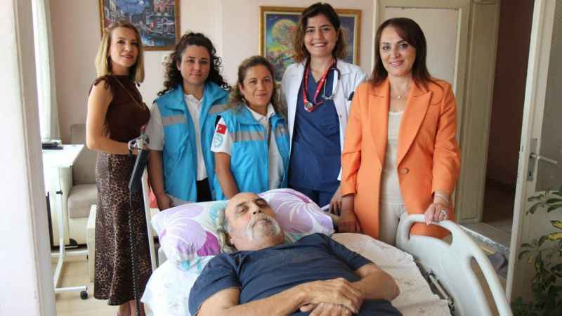 Hastaneye gelemeyene video konferansla muayene