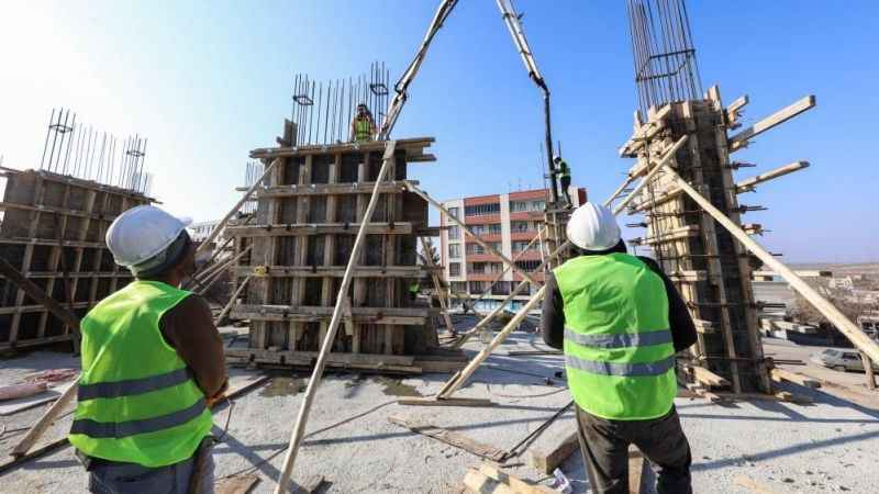 "İnşaat sektörü günlük 2 bin TL’ye çalışacak usta bulamıyor"