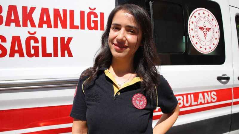 2 milyonluk şehrin tek kadın ambulans şoförü