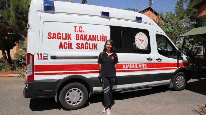 2 milyonluk şehrin tek kadın ambulans şoförü