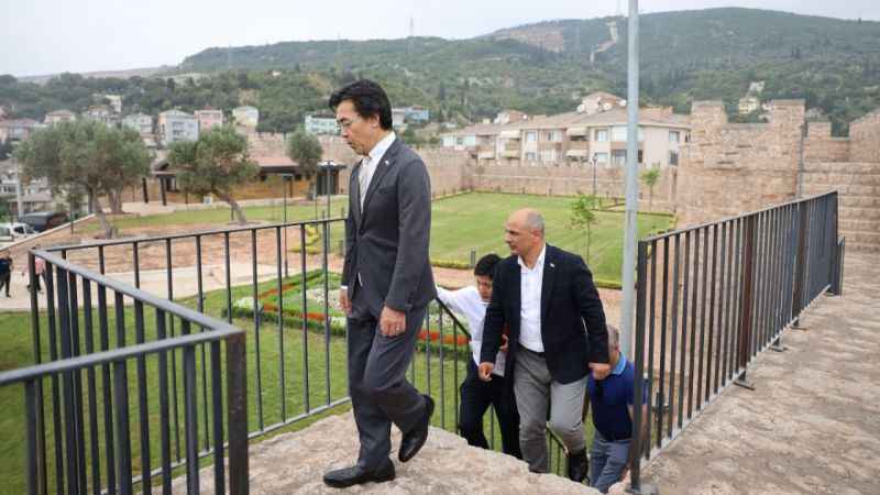 Japon Başkonsolos Hereke Kalesi'ne hayran kaldı