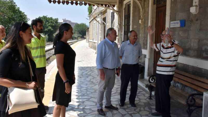 Koleksiyondaki Atatürk fotoğraflarını görünce duygulandı