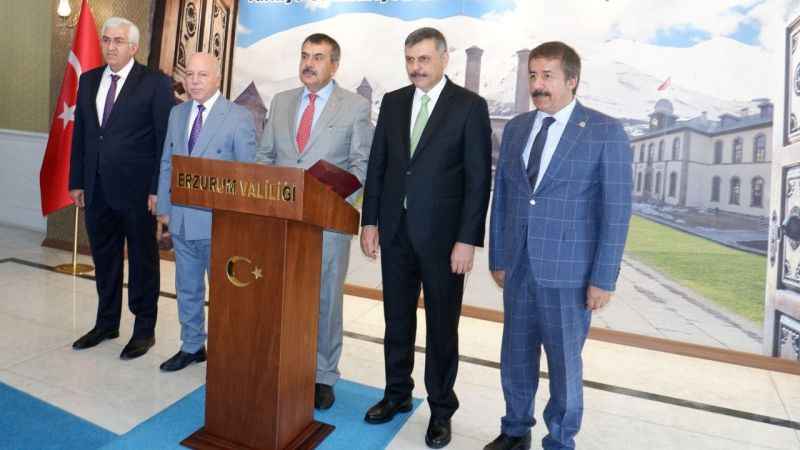 Bakan Tekin Erzurum’da