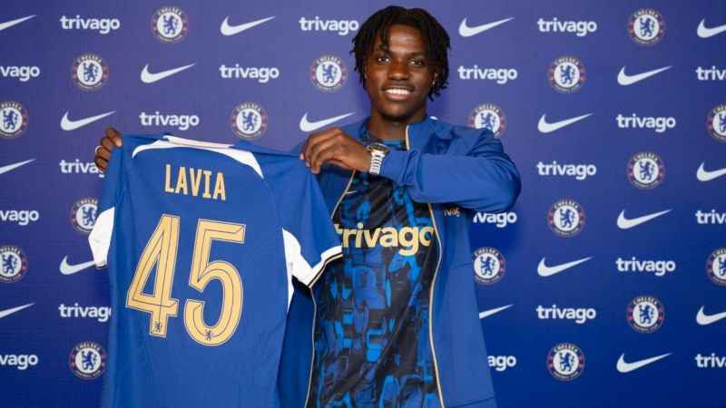 Chelsea, Romeo Lavia’yı 7 yıllığına kadrosuna kattı