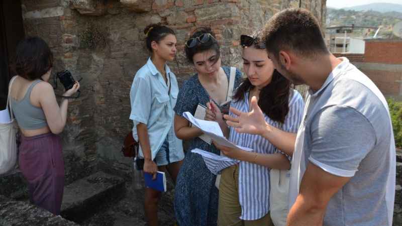 Londra’dan gelen öğrenciler Koçarlı tarihini inceledi