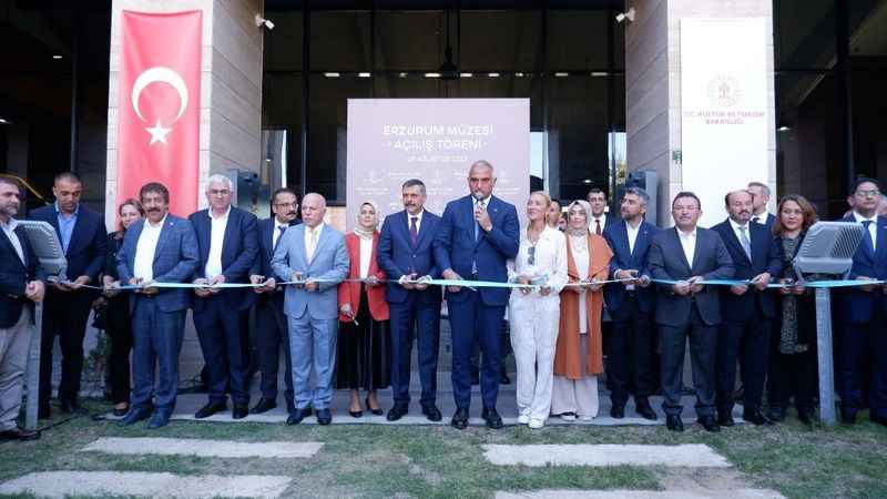 Palandöken Kültür Yolu Festivali Bakan Ersoy'un katılımıyla başladı