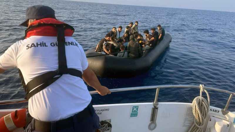 Datça’da 23 düzensiz göçmen kurtarıldı