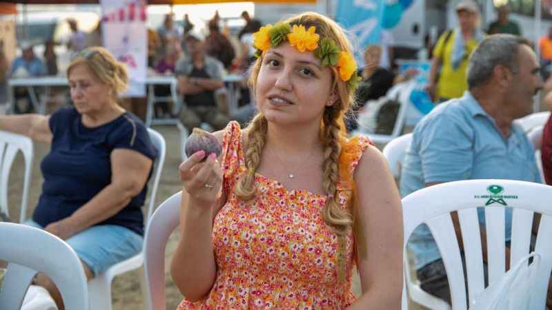Tarsus İncir Şenliği üreticilere umut oldu