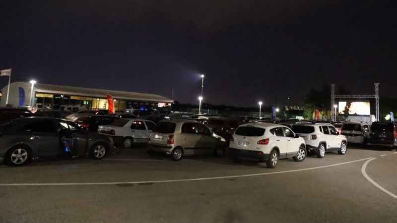 Bursa’da yıldızların altında sinema keyfi