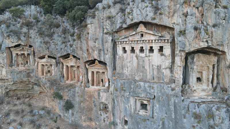 Gören bir daha görmeye geliyor