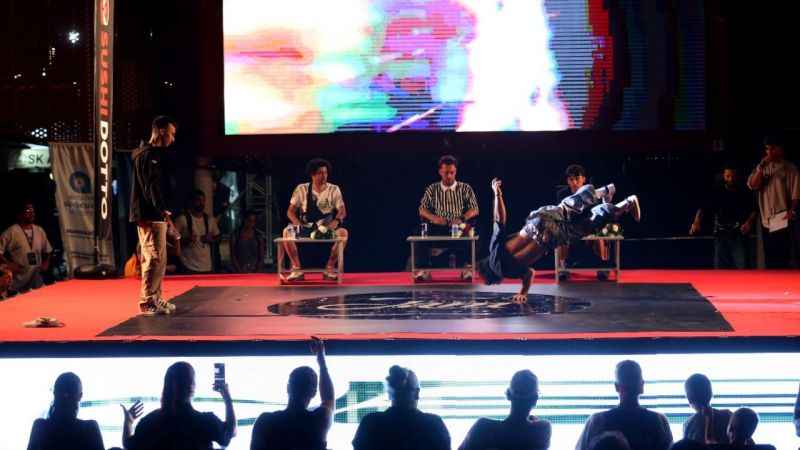 Büyükşehirden, Antalya Dans Festivali