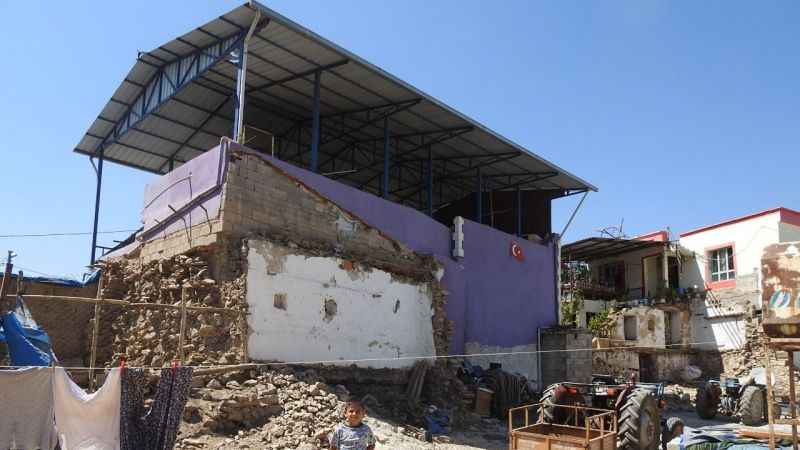 Kilis’te konteynerler çiçek açtı