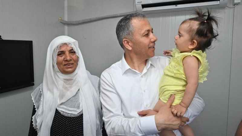 Bakan Yerlikaya: "297 bin 943 ailemize 1 milyar 259 milyon 39 bin TL kira yardımı ödemesi yapıldı"