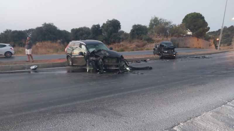 Ünlü oyuncu Olgun Şimşek trafik kazası geçirdi