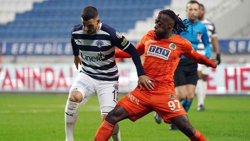 Pendikspor, Alanyaspor’dan Arnaud Lusamba 1 yıllığına kiraladı