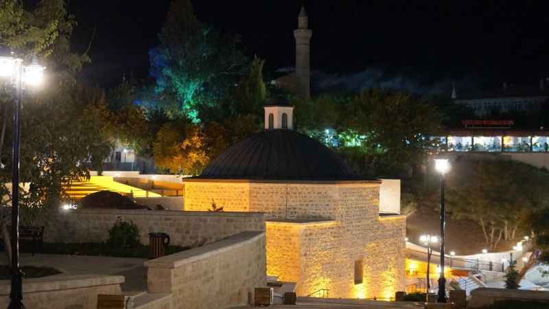 400 yıllık hamamdaki değişim şaşırttı 400 yıllık hamamdaki değişim şaşırttı