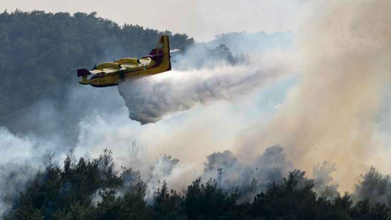 Yunanistan’daki yangınlarla bağlantılı 140 kişi gözaltına alındı