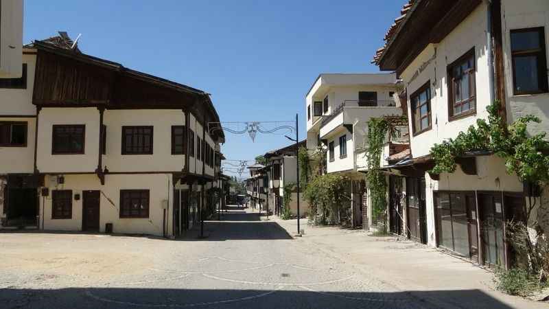 Malatya'nın lezzet caddesi sessizliğe gömüldü