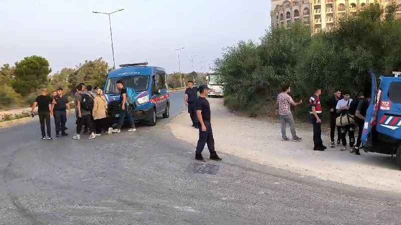 Manavgat'ta yakalanan 270 göçmenle ilgili 2 şüpheli tutuklandı