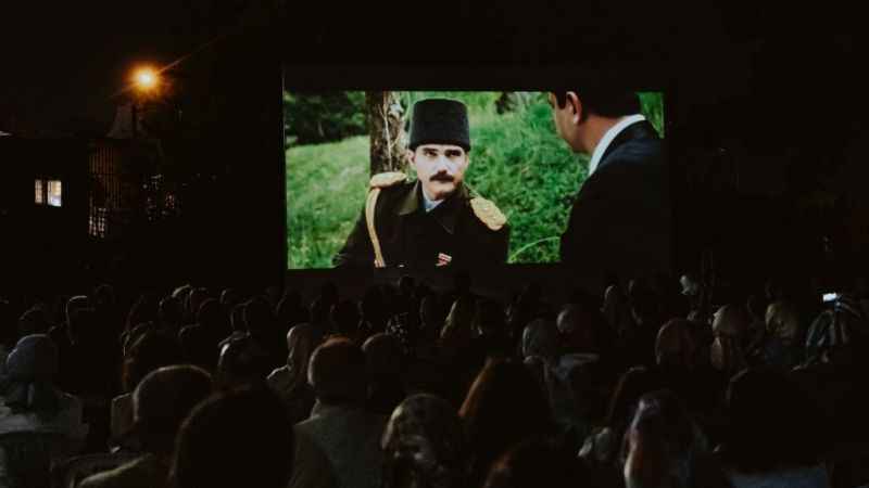 Uğur Işılak Palandöken Festivali'nde hayranlarını coşturdu