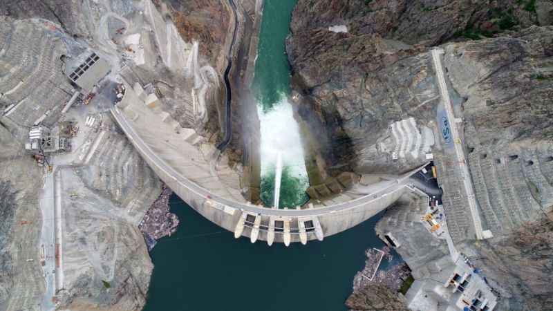 Yusufeli Barajı elektrik üretmeye hazırlanıyor