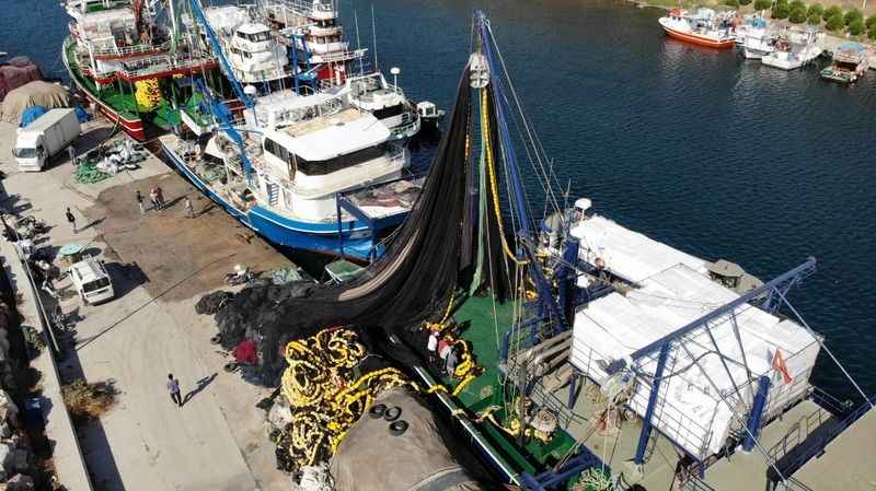 Çanakkaleli balıkçılar av sezonuna hazır