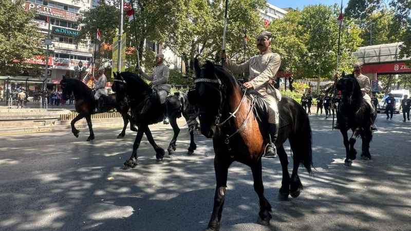Başkentte 30 Ağustos Zafer Bayramı yürüyüşü