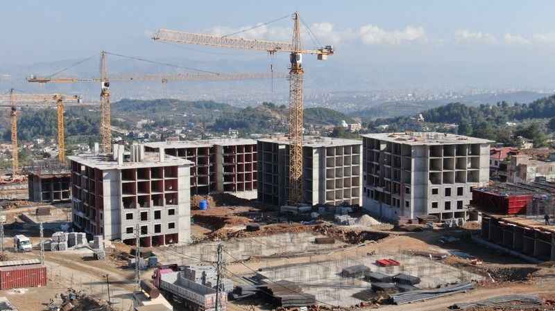 Deprem konutları kasım ayında teslim edilecek