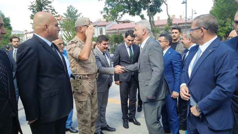 Ticaret Bakanı Bolat Kars’ta