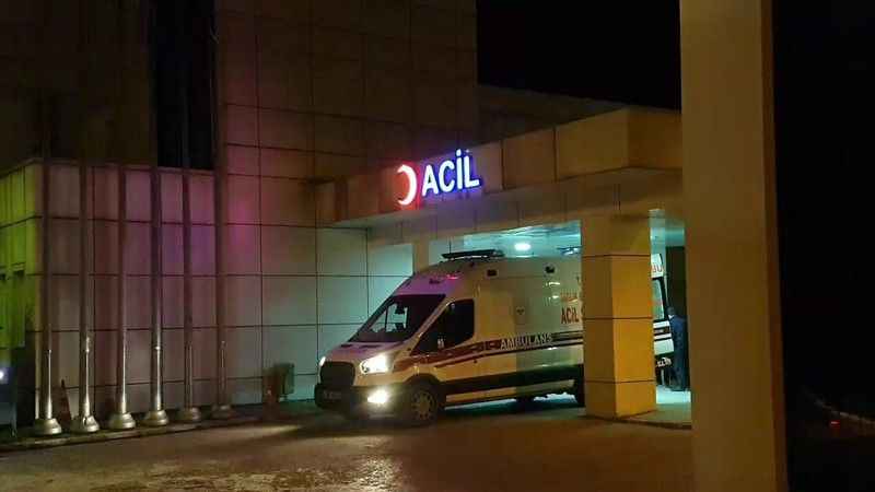 Düğün evinde yedikleri yemekten zehirlendiler Düğün evinde yedikleri yemekten zehirlendiler