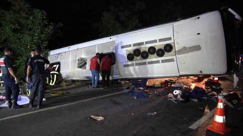 Denizli'de katliam gibi kaza: 6 ölü, 43 yaralı