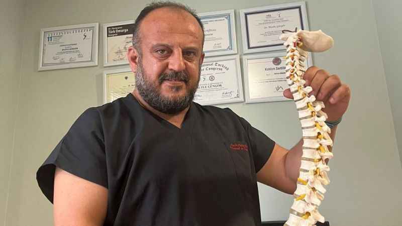 Cep telefonları duruş bozukluklarına neden oluyor