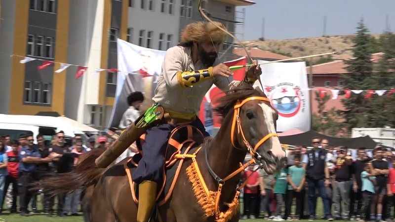 29. Karakeçili Ertuğrul Gazi'yi Anma Şenliği başladı
