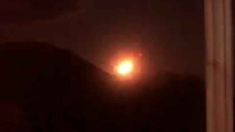 Erzurum’da geceyi aydınlatan göktaşı cep telefonu kamerasına yansıdı