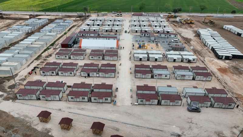 Sultanbeyli Belediyesi’nin oluşturduğu konteyner evler depremzedelere nefes oldu