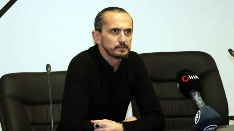 Sakaryaspor, Tuncay Şanlı ile görüştü