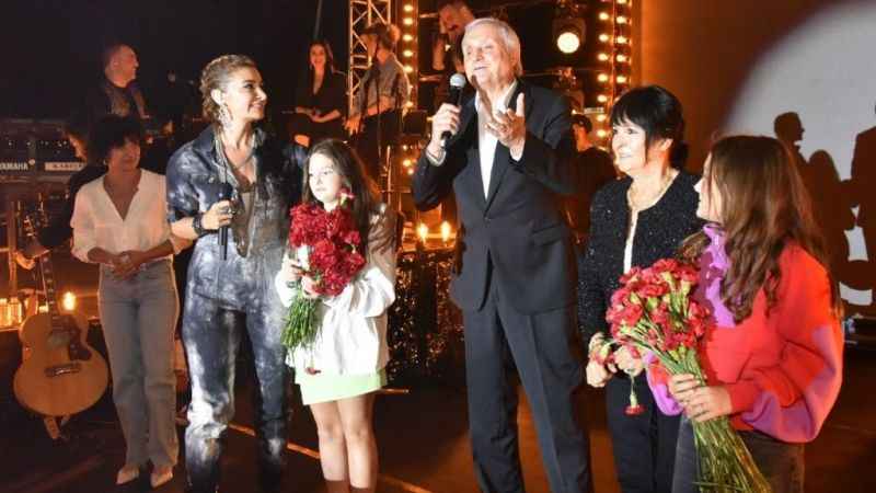 Bozüyük, kurtuluşunu Sıla konseri ile kutladı