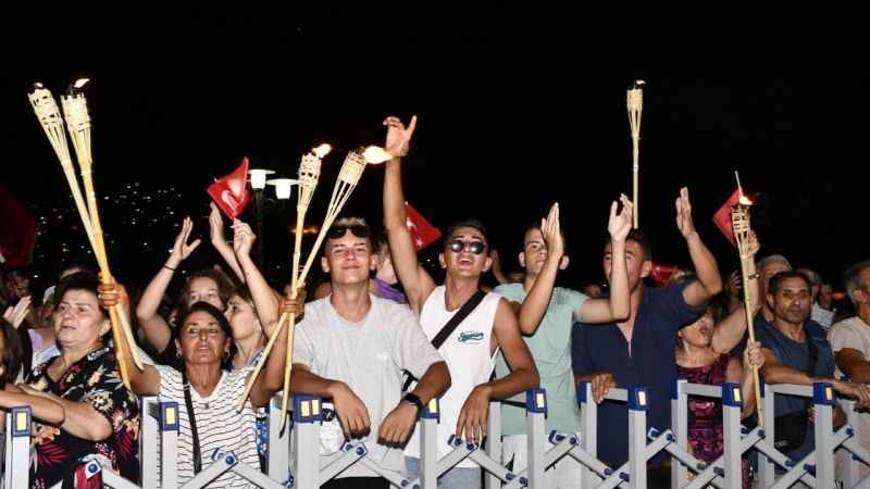 Kuşadası’nda kurtuluşun 101’inci yılına coşkulu kutlama