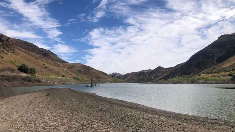 Kars’ta baraj suyu 20 metre çekildi