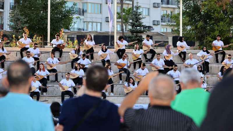 81 ilden gelen genç sanatçılar Sivas'ta buluştu