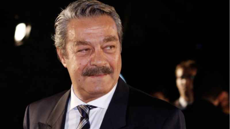 Kadir İnanır hastaneye kaldırıldı