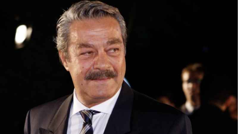 Kadir İnanır hastaneye kaldırıldı