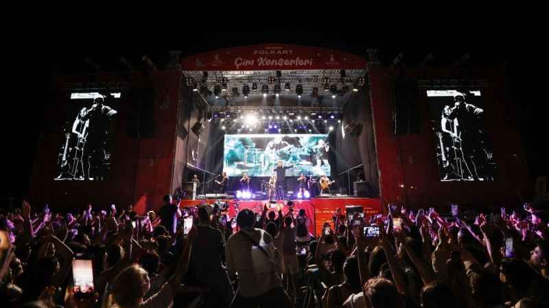 92. İzmir Enternasyonal Fuarı’nda finali Haluk Levent yaptı